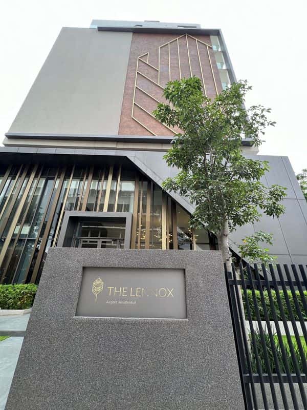 Piano and Gold at The Lennox, Airport Residential